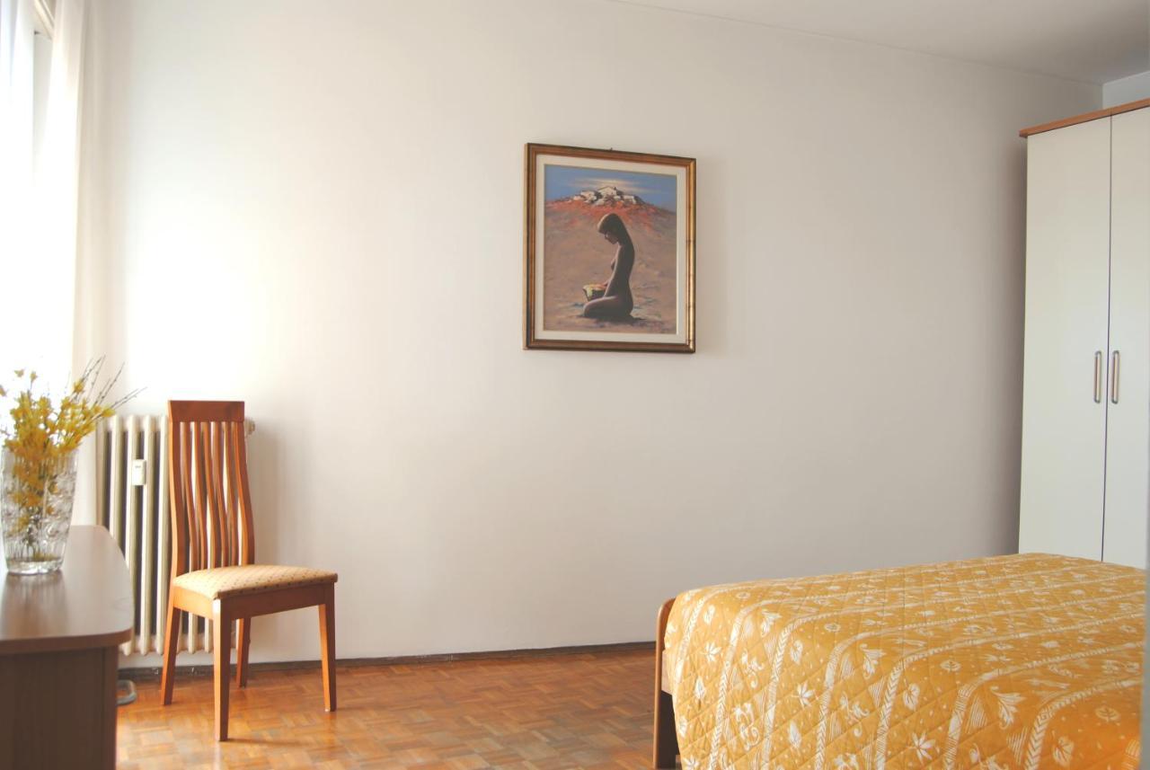 Gaiavacanze Beach Apartment บอร์ดิเกรา ภายนอก รูปภาพ