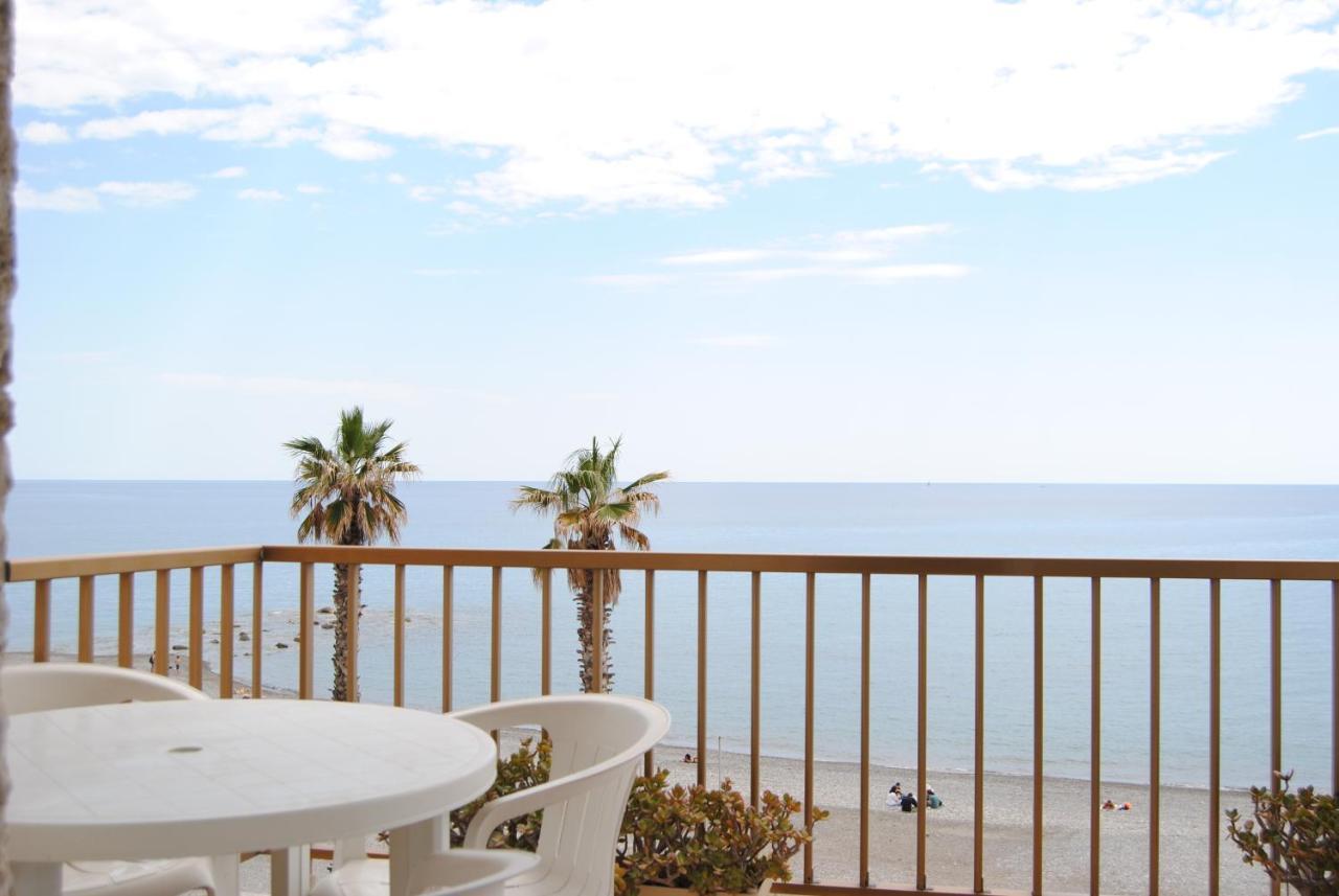 Gaiavacanze Beach Apartment บอร์ดิเกรา ภายนอก รูปภาพ
